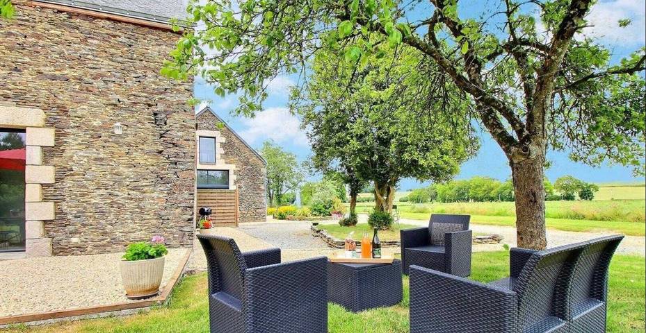 Location de vacances pour 4 personnes, avec jardin à Taupont - 3