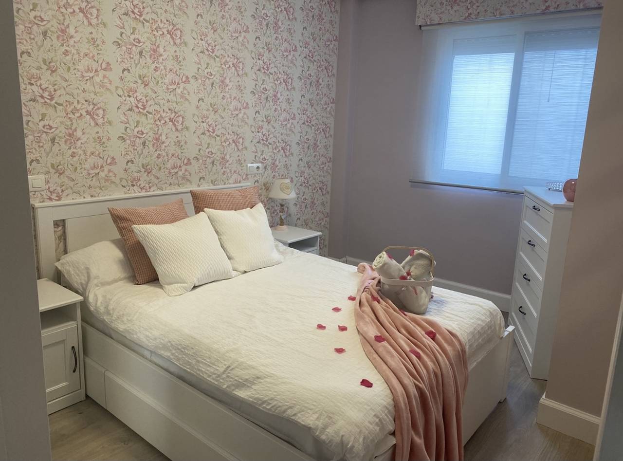 Apartamento entero, Apartamento moderno con jacuzzi y vistas en Almería, 80 m² in Los Molinos (Almería), Almería