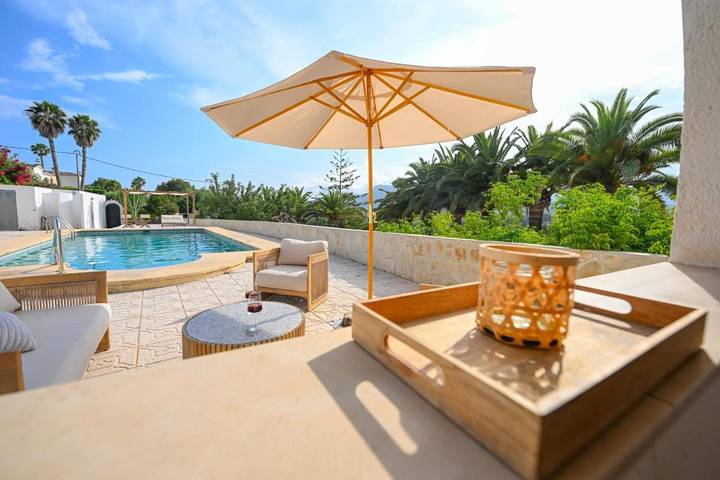 Villa pour 5 personnes, avec jardin ainsi que piscine et vue à Calpe
