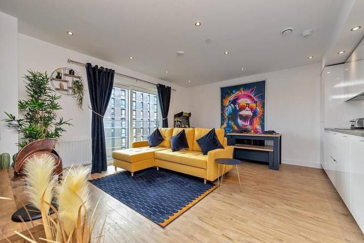 Apartment for 4 people, with balcony in Luton