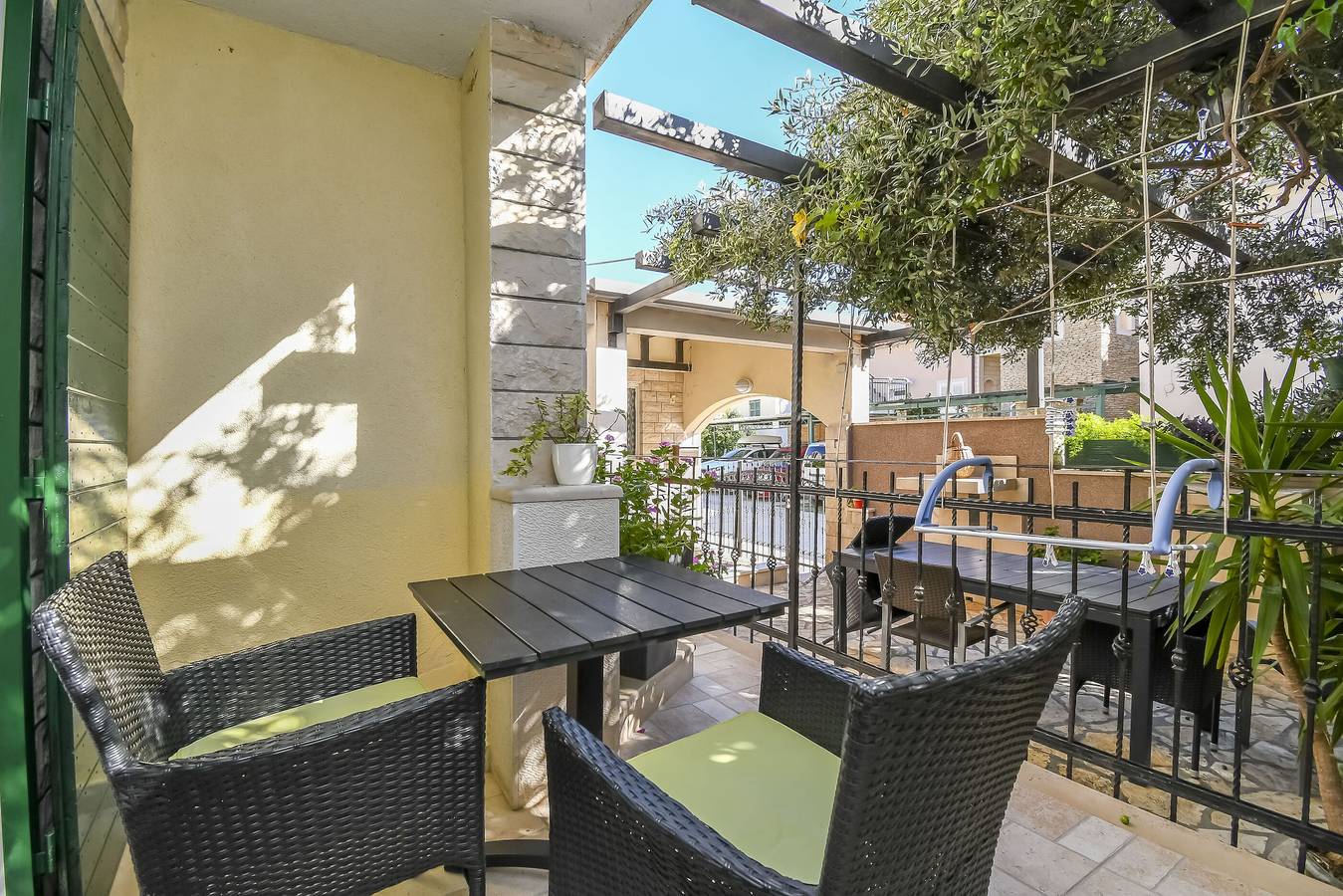 Apartments and Room Napoli in Bol otok Brač, Bol