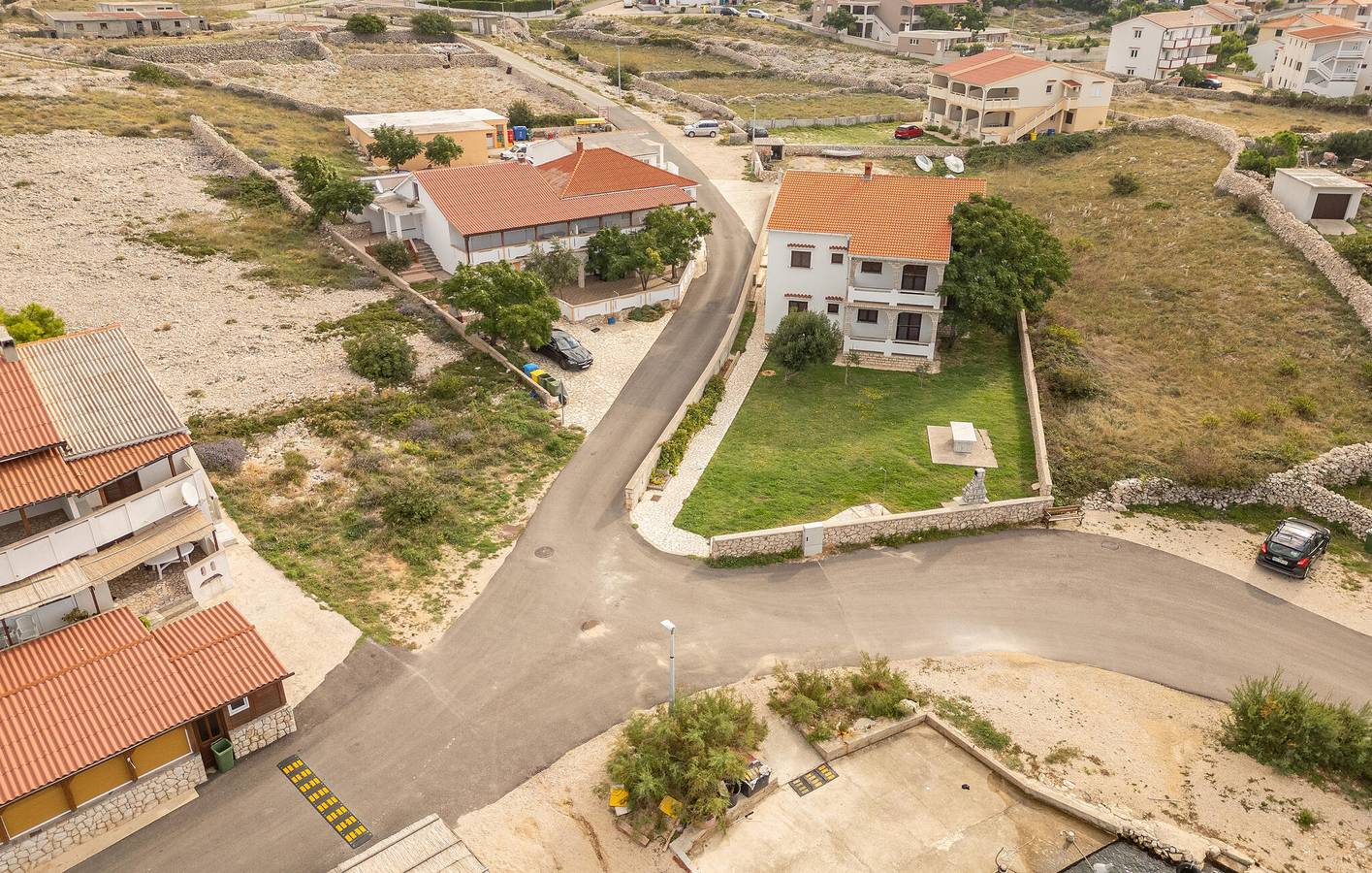 Ganze Ferienwohnung, Ferienwohnung für 2 Personen mit Terrasse in Novalja, Pag