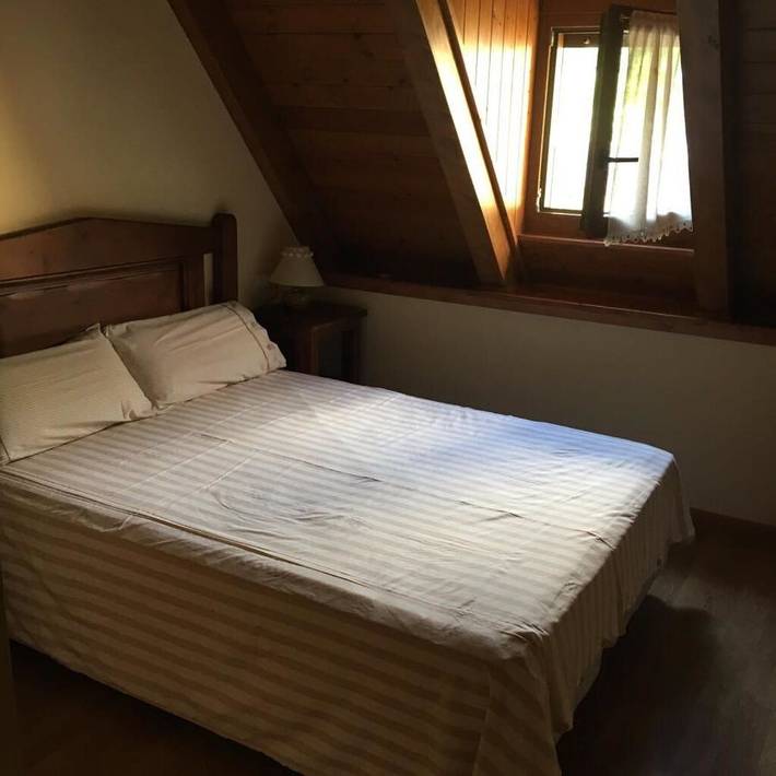 Gîte pour 5 personnes, avec balcon et vue dans Arties - 4