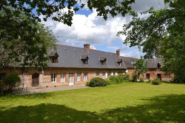 Location de vacances pour 16 personnes, avec jardin dans Cailleville