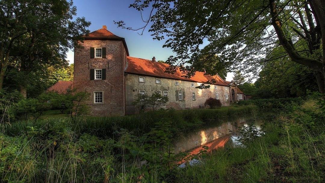 Turmzimmer in Berum, Hage