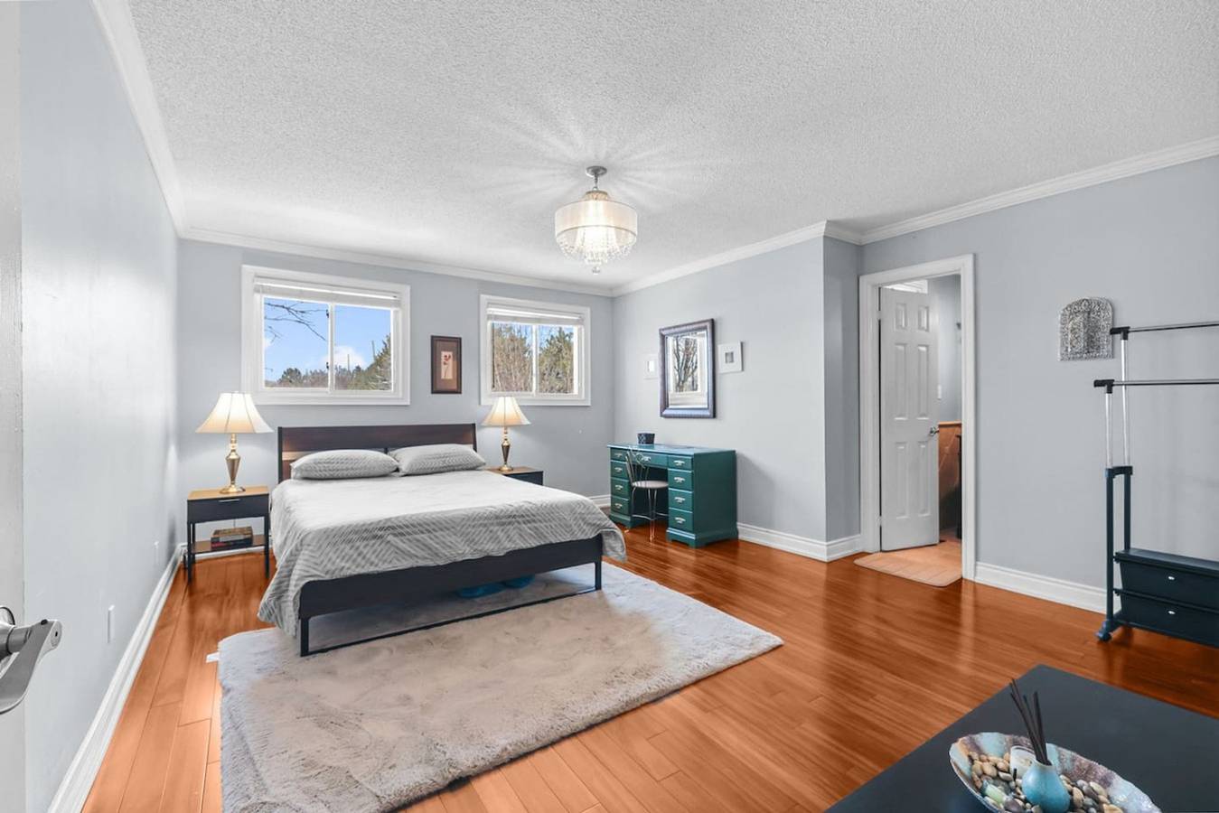 Stylish 3Br Whitby Home in Prime Location in Whitby, Lago Ontario (Kanada)