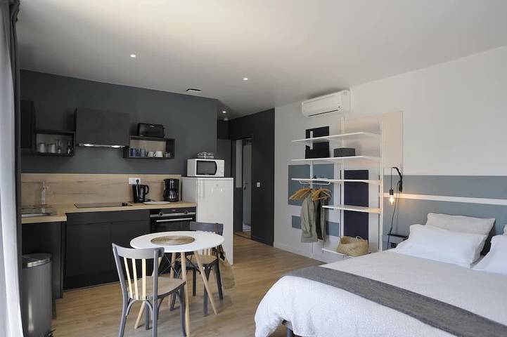 Location de vacances pour 2 personnes, avec balcon et jardin, animaux acceptés à Jonzac