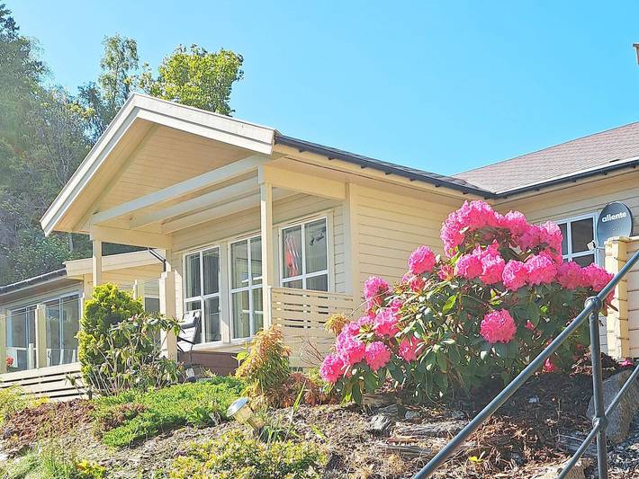 Ferienhaus für 8 Personen, mit Terrasse in Lyngdal
