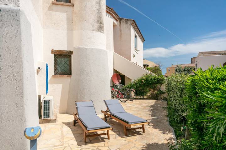 Holiday apartment for 6 people, with garden and balcony - 1