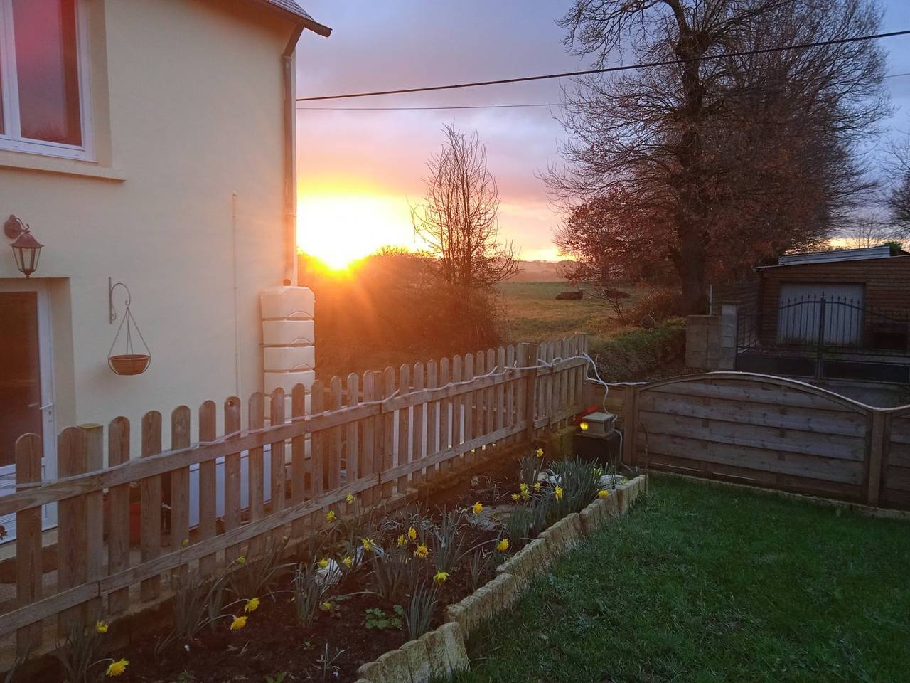 C'est la Vie ! Chambres d'hôtes - Silver Room in Saint-Malo-des-Trois-Fontaines, Région de Vannes