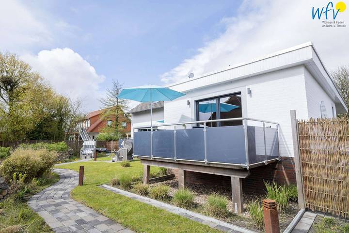 Ferienwohnung für 2 Personen, mit Whirlpool und Terrasse sowie Garten und Sauna auf Wangerooge