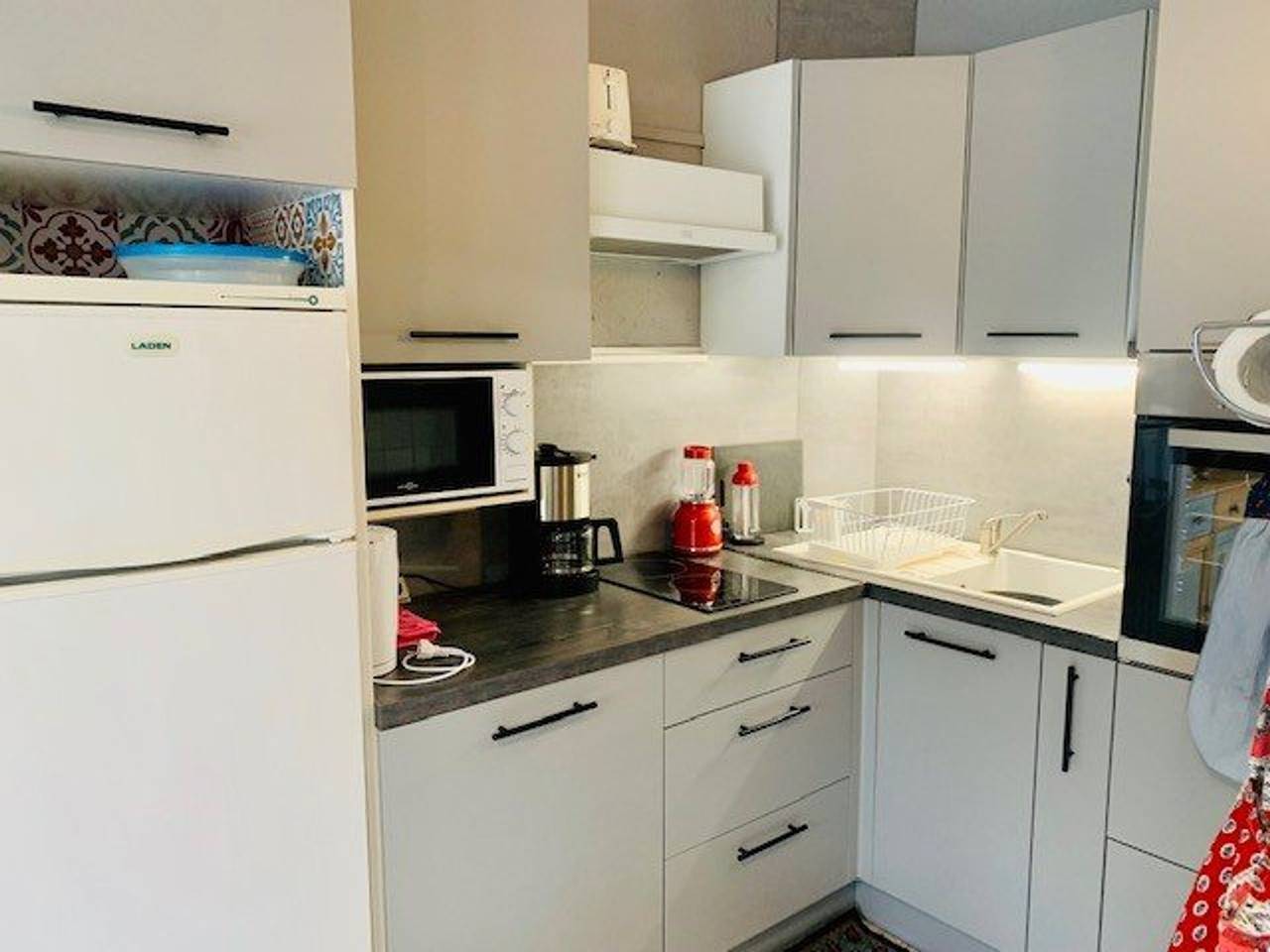 Studio entier, Studio pour cure avec balcon, parking et Wifi à 2 pas des thermes d'Amélie-les-Bains. in Amélie-les-Bains-Palalda, Région de Céret