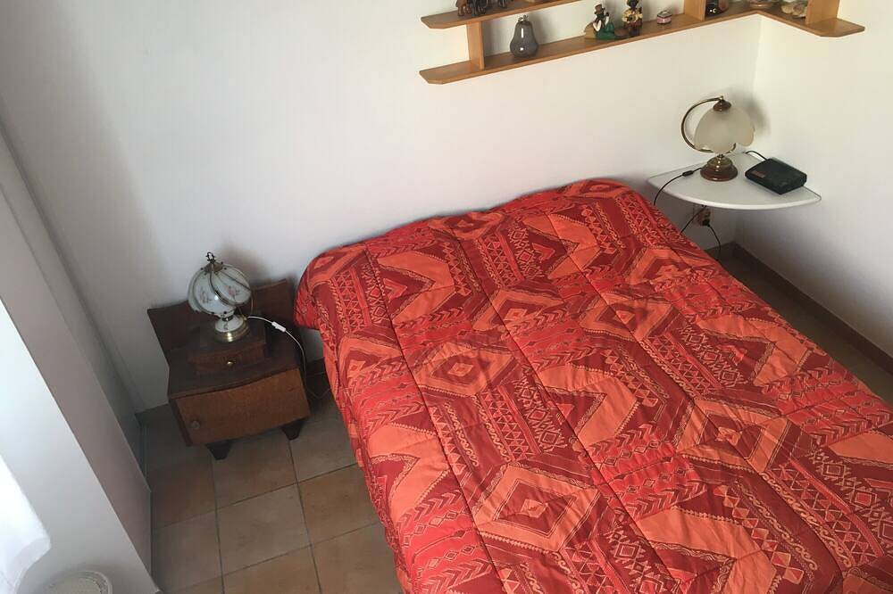 Casa de vacaciones «La Bleuette» con terraza, jardín privado y Wi-Fi in La Brée-les-Bains, Côte de Beauté