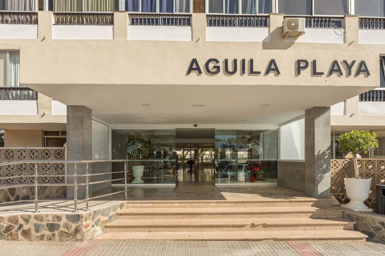 Appartement entier, Appartement "Soraya" sur la plage avec vue sur la mer, Wi-Fi, piscine et jardin in Playa del Águila, San Bartolomé de Tirajana
