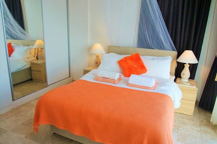 Luxuriöse 5-Schlafzimmer-Villa mit privatem Pool und Meerblick in Nordzypern