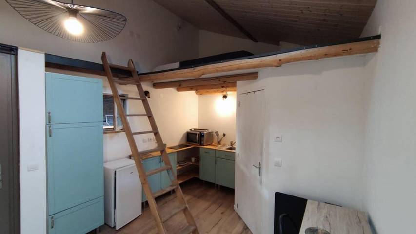 Gîte pour 2 personnes, avec Terrasse dans Massilly