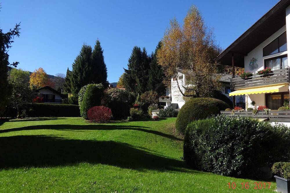 Entire apartment, 3 room maisonette -, apartment no. 8 in the Dr. med. Gaertner plant in Bad Wiessee, Bavarian Alps