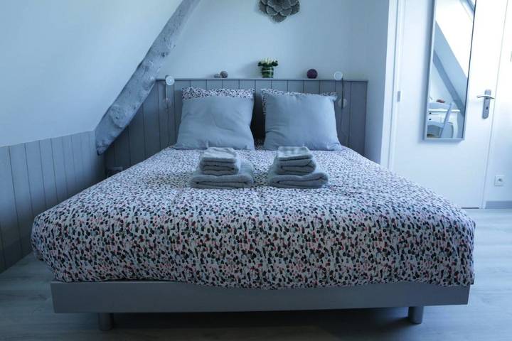 Chambre d’hôte pour 2 personnes, avec vue et jardin à Esquay-sur-Seulles