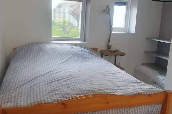 Petit Logement indépendant - calme avec cour sécurisée - 10 minutes de troyes in Mesnil-Sellières, Parc naturel régional de la Forêt d'Orient