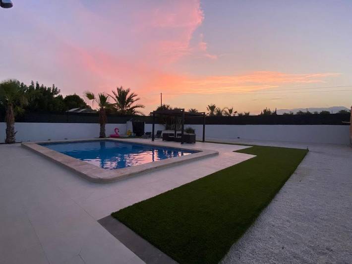 Location de vacances pour 7 personnes, avec jardin et terrasse ainsi que piscine et vue à Crevillent - 3