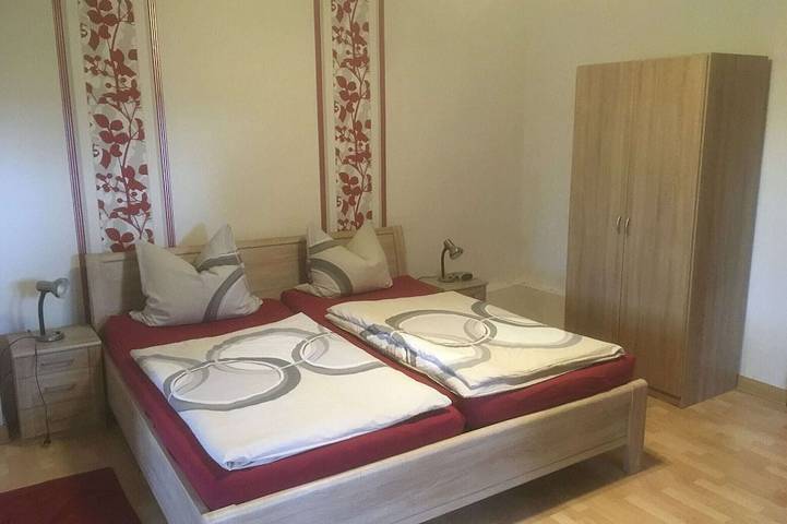 Gîte pour 8 personnes, avec terrasse et jardin, animaux acceptés à Trendelburg - 2