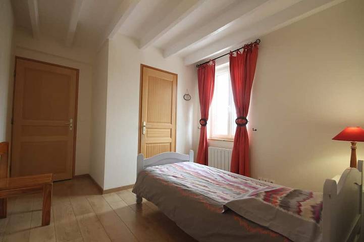 Location de vacances pour 3 personnes, avec Terrasse et Jardin à Isneauville - 4