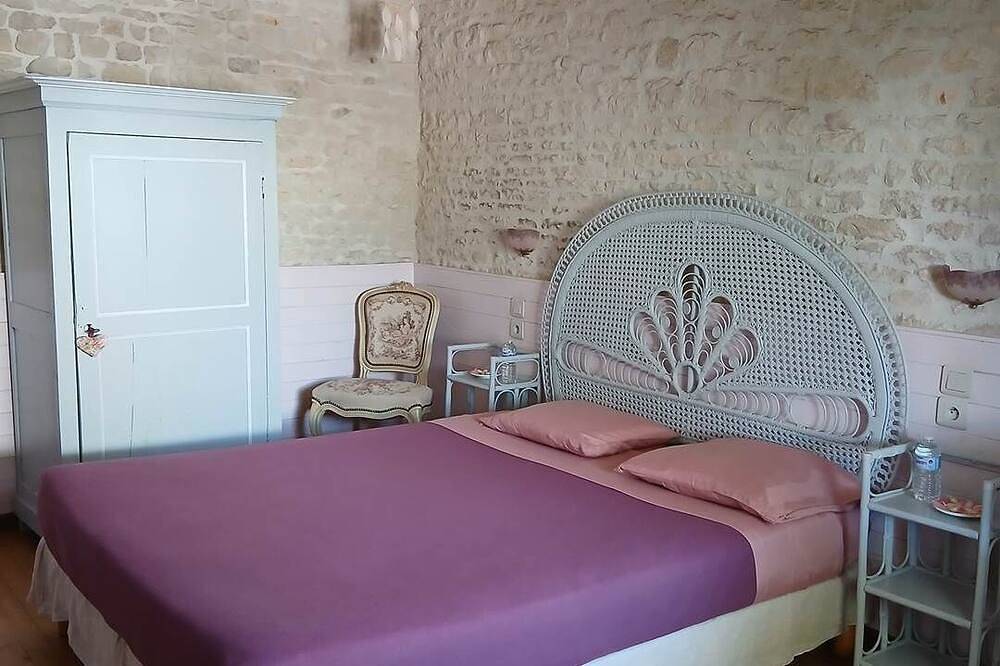 The Romantic La Rochelle in Andilly, La Rochelle region