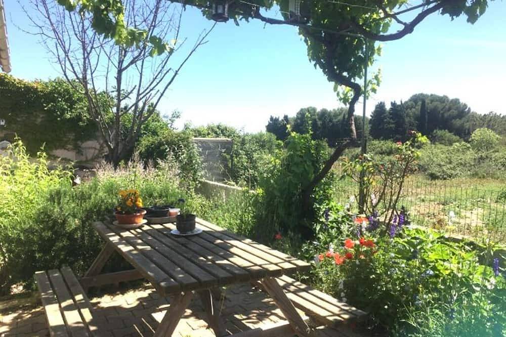 Maison de vacances familiale avec vue du jardin magnifique sur soleil couchant in Villeneuve-lès-Maguelone, Mittelmeerküste (Frankreich)
