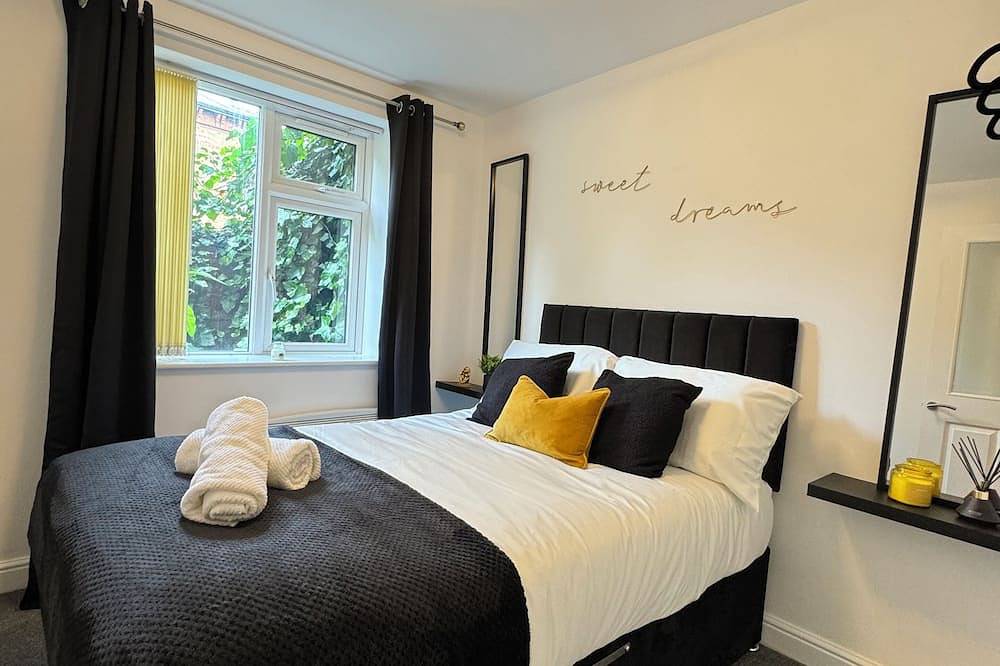 Entire apartment, Luxury Cozy 3 bed Apartment 5mins from City Centre - Free Parking! in Forest Fields, Nottingham