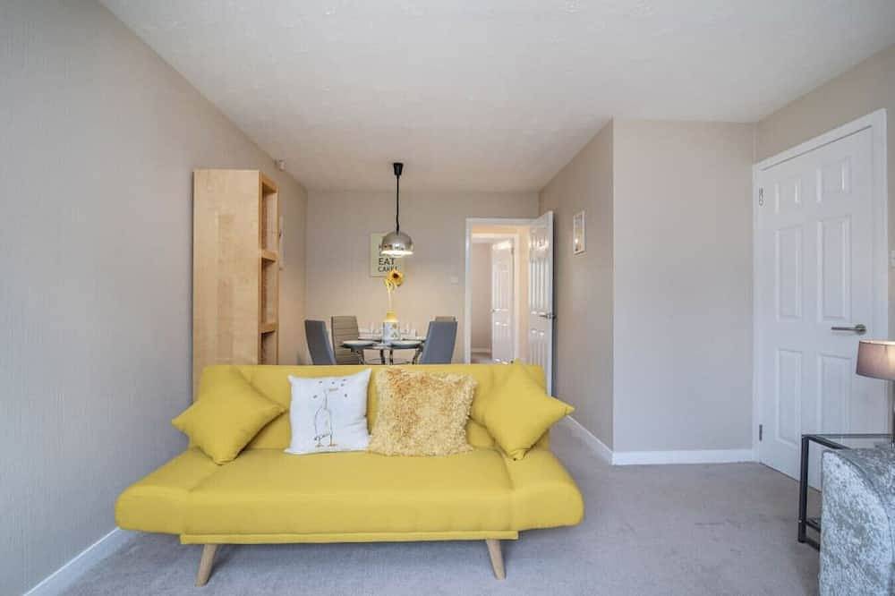 The Kelvin: Peaceful West End River View Property in Glasgow, Greater Glasgow and Clyde Valley