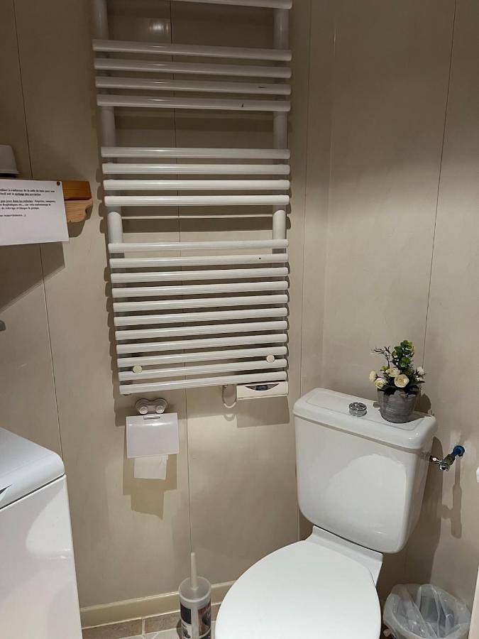 Gîte pour 2 personnes, avec terrasse et vue, animaux acceptés à Bonvillard - 2