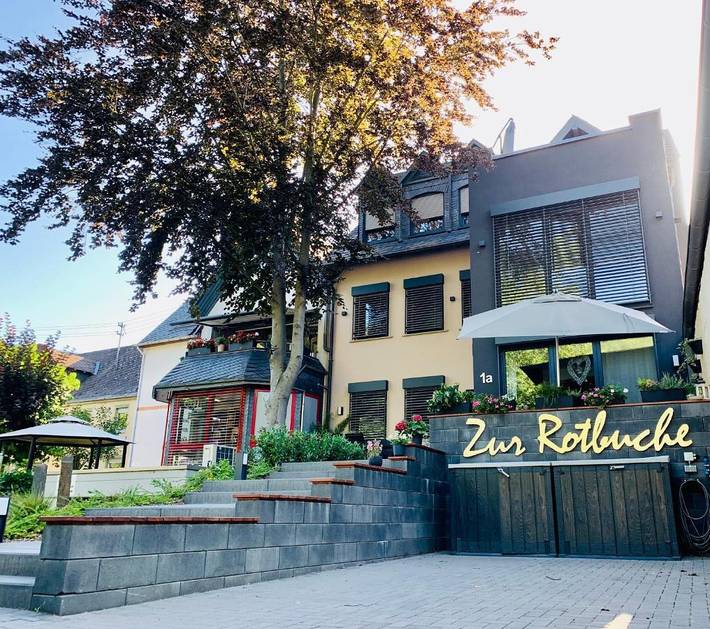 Ferienwohnung für 3 Personen, mit Ausblick und Garten