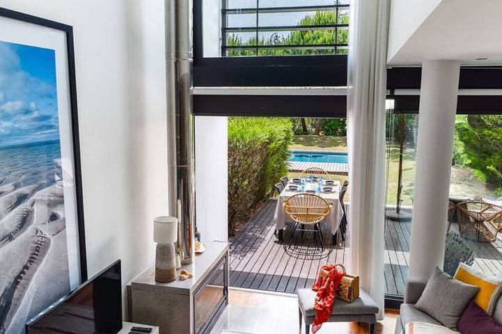 Chalet para 8 pessoas, com piscina e varanda e ainda jardim, com animais de estimação em Península de Troia