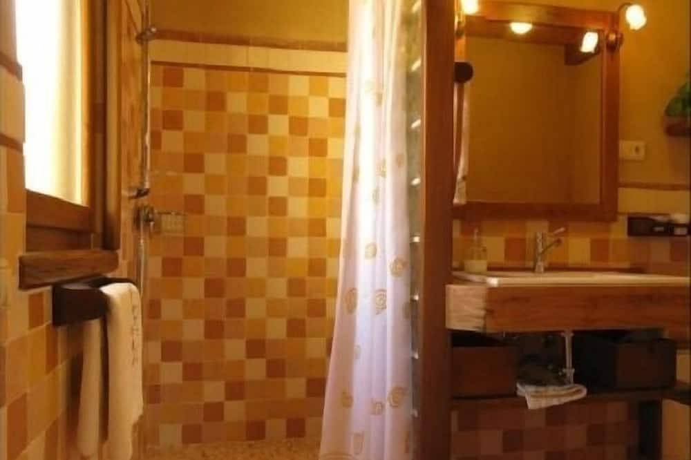 House of La Parrada for 6 people in Peque, Zamora Province