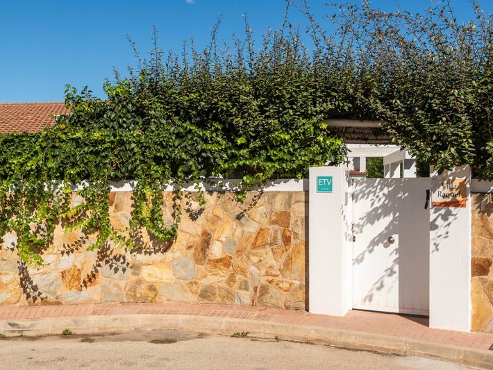 Location de vacances pour 7 personnes, avec jardin et terrasse à Cala en Bosc - 4