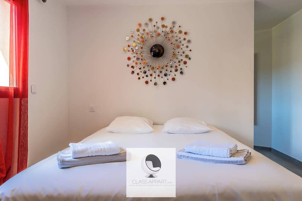 New Luxury Villa with Pool for Rent by the Week in Castelnau-le-Lez in Castelnau-le-Lez, Côte d'Améthyste