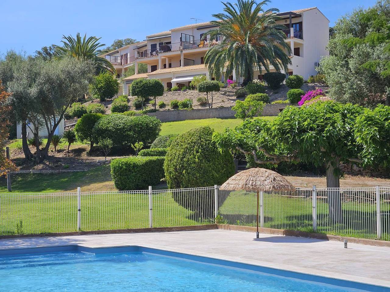 Apartamento entero, Me Cardellini 30 - Piscina En Residencia - paseo de la playa in Sari-Solenzara, Distrito de Sartène