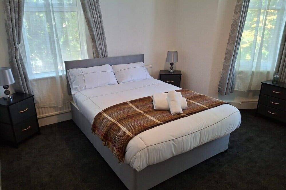 Entire apartment, 1-Bed Apartment | Disley in Stockport, Greater Manchester