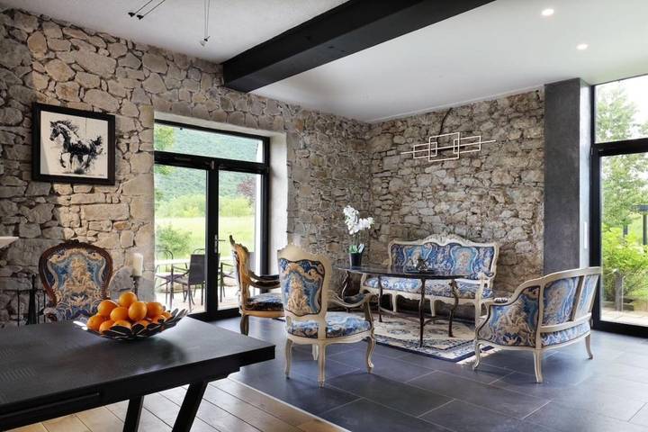 Location de vacances pour 6 personnes, avec jardin et terrasse à Grésy-sur-Aix - 2