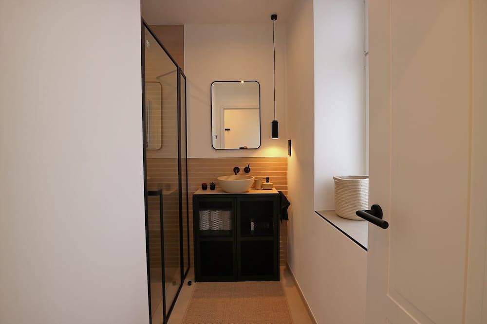 Vacation home directly on the Moselle in Trier. New building for 6 people with parking space in Trier (Stad), Trier