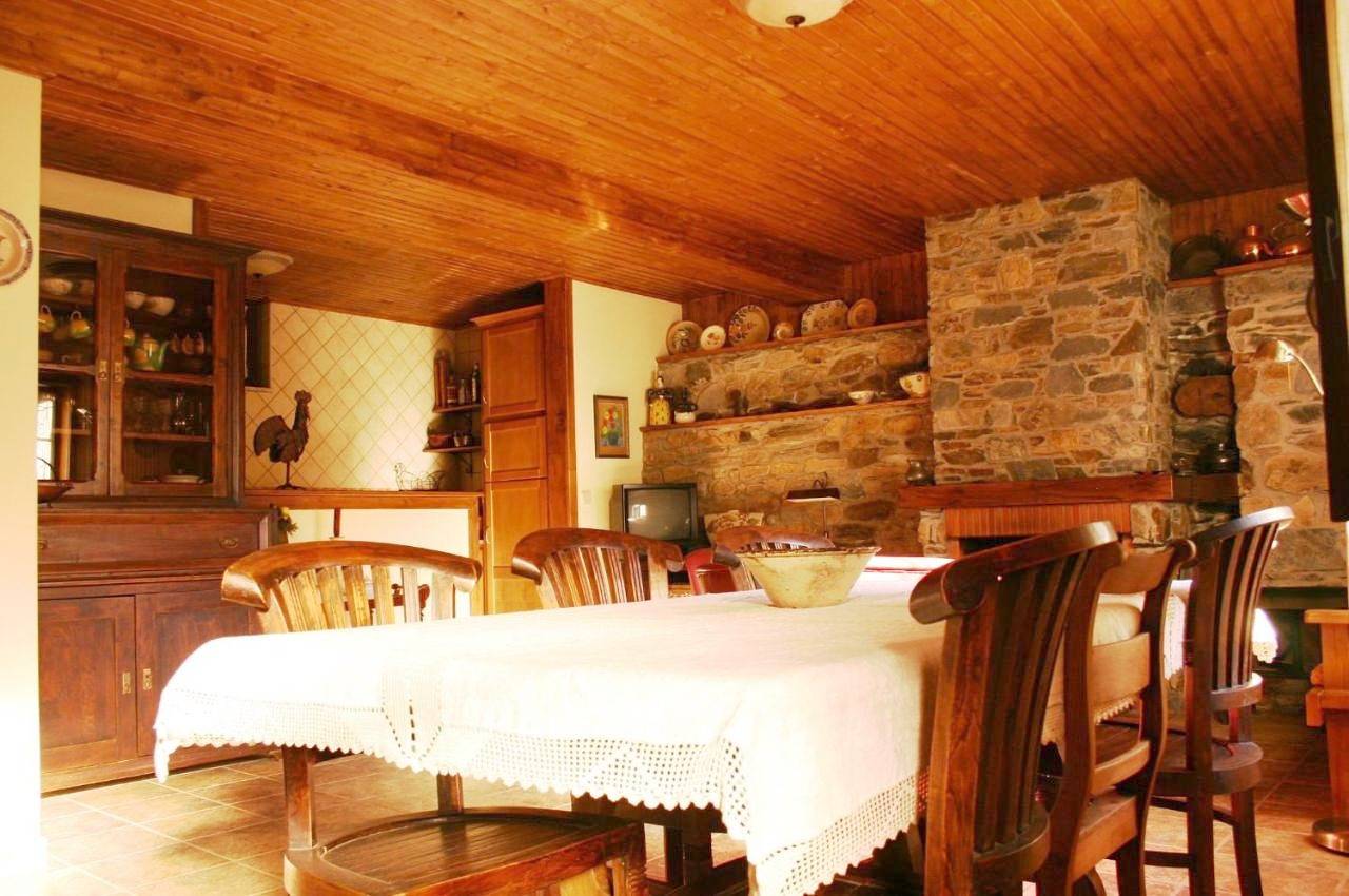 Three-Bedroom House in Rabal, Montesinho