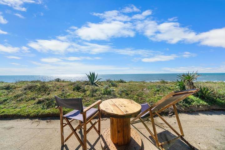 Location de vacances pour 3 personnes, avec terrasse et vue à Apúlia - 3