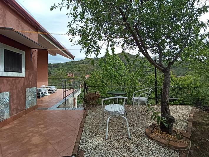 Location de vacances pour 5 personnes, avec jardin et vue, animaux acceptés à Piedimonte Etneo - 3