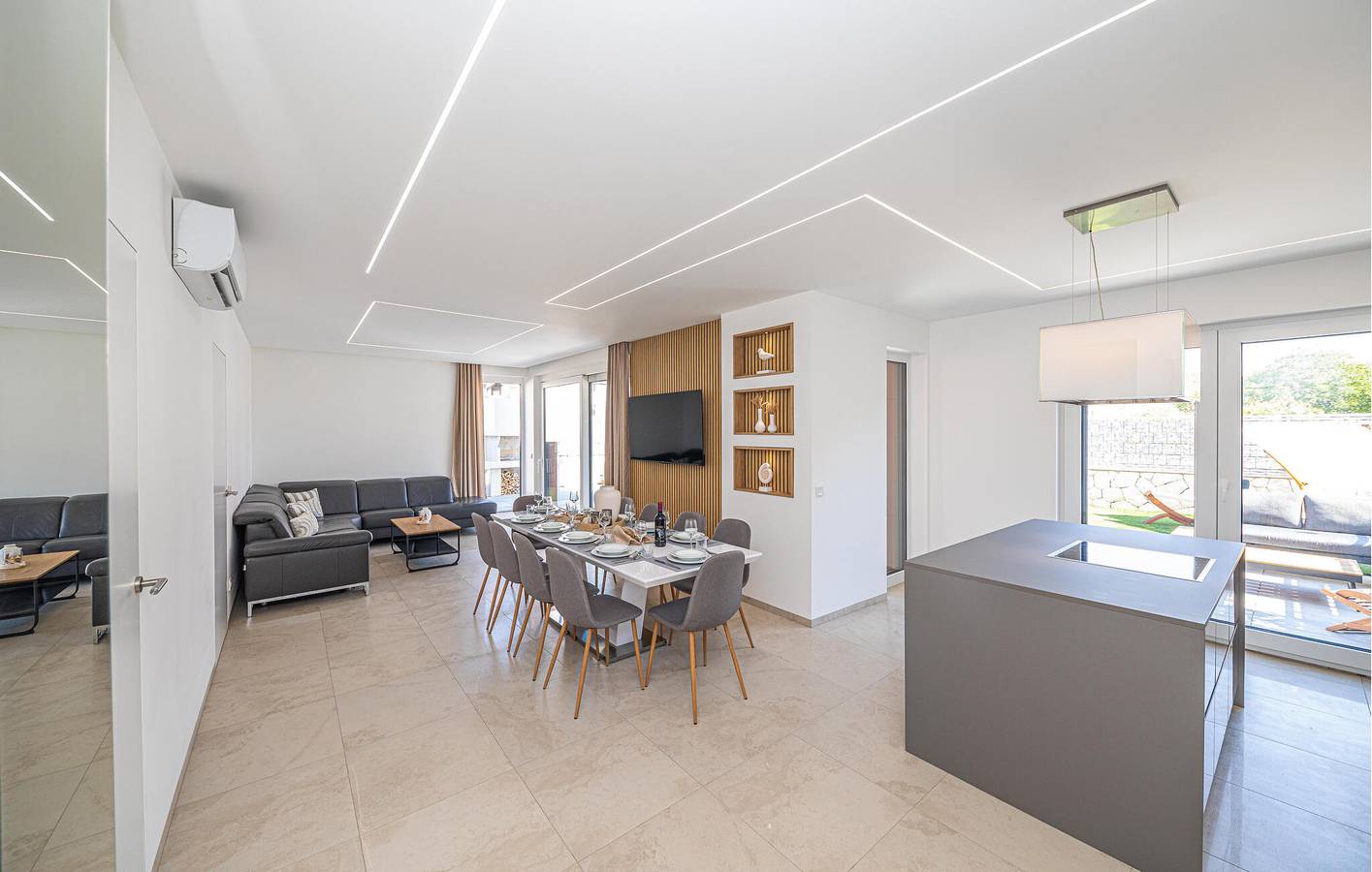 Ferienhaus für 12 Personen mit Terrasse in Kastel Stafilic, Kaštela