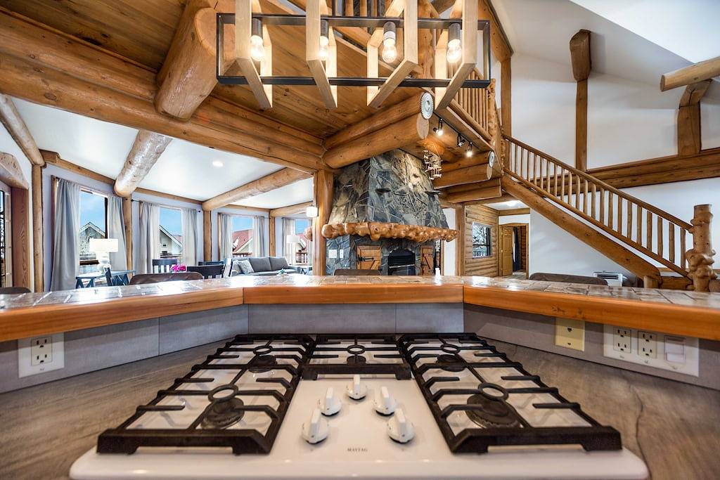 Chalet at Swan Lake in Silver Star