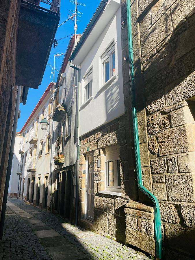 Two-Bedroom House in Monção e Troviscoso, Distrito de Viana do Castelo