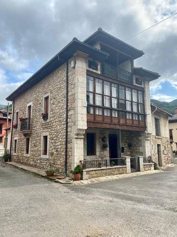 Gîte pour 5 personnes, avec vue et terrasse dans Arenas de Cabrales