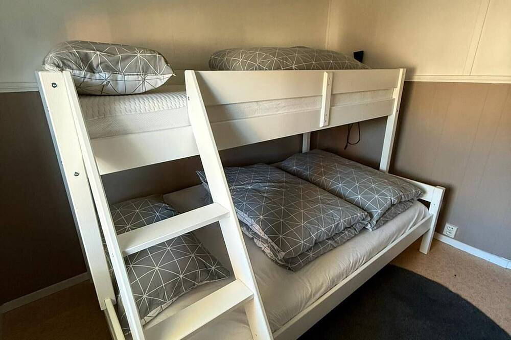 Das Haus von Camp Caroli Olala in Kiruna, Lappland (Schweden)