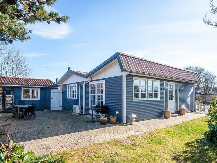 Ferieudlejning for 6 personer, med terrasse, husdyr tilladt i Grenå Strand