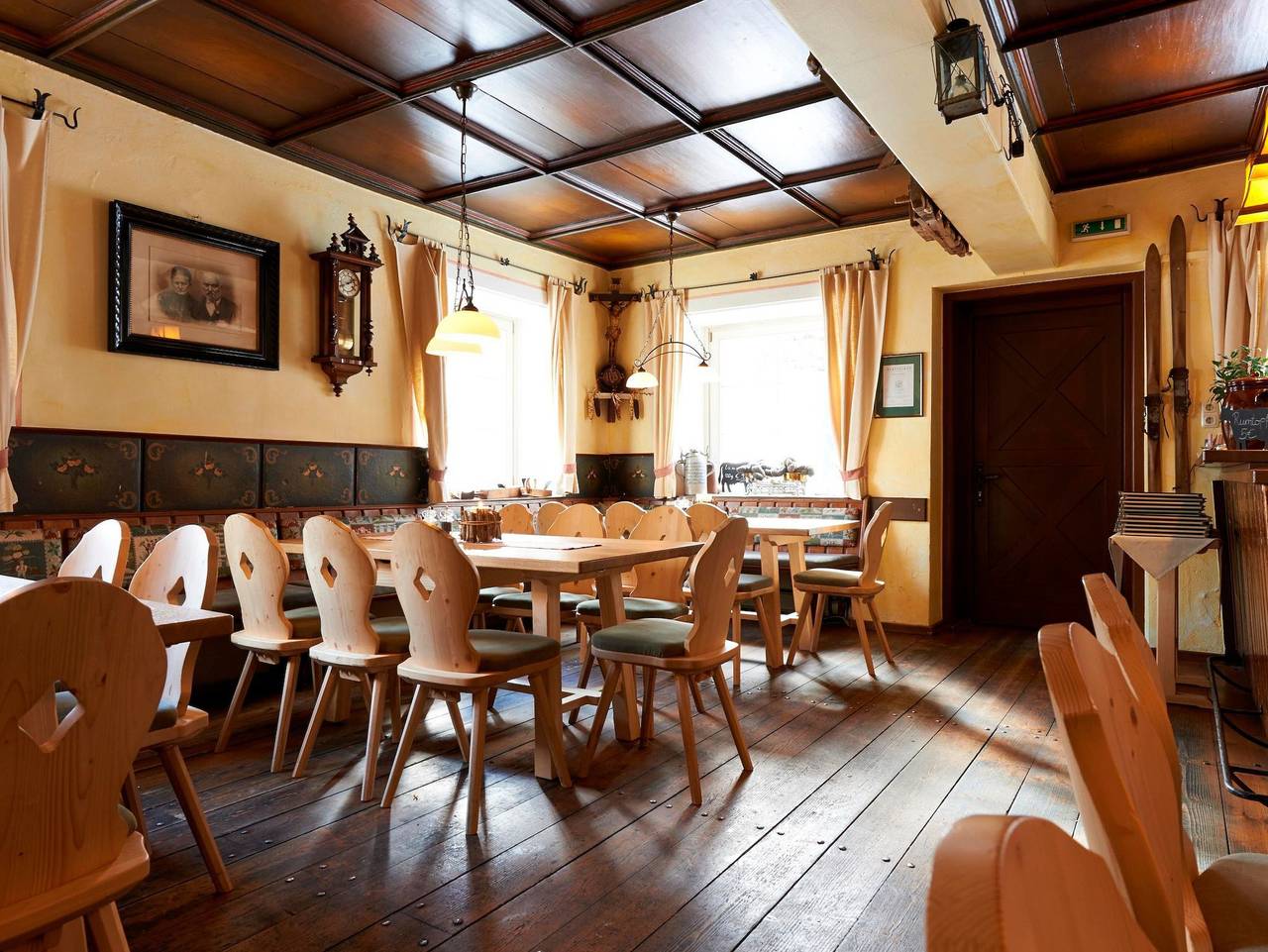 Hotelchen Döllacher Dorfwirtshaus - Doppelzimmer in Großkirchheim, Bezirk Spittal an der Drau